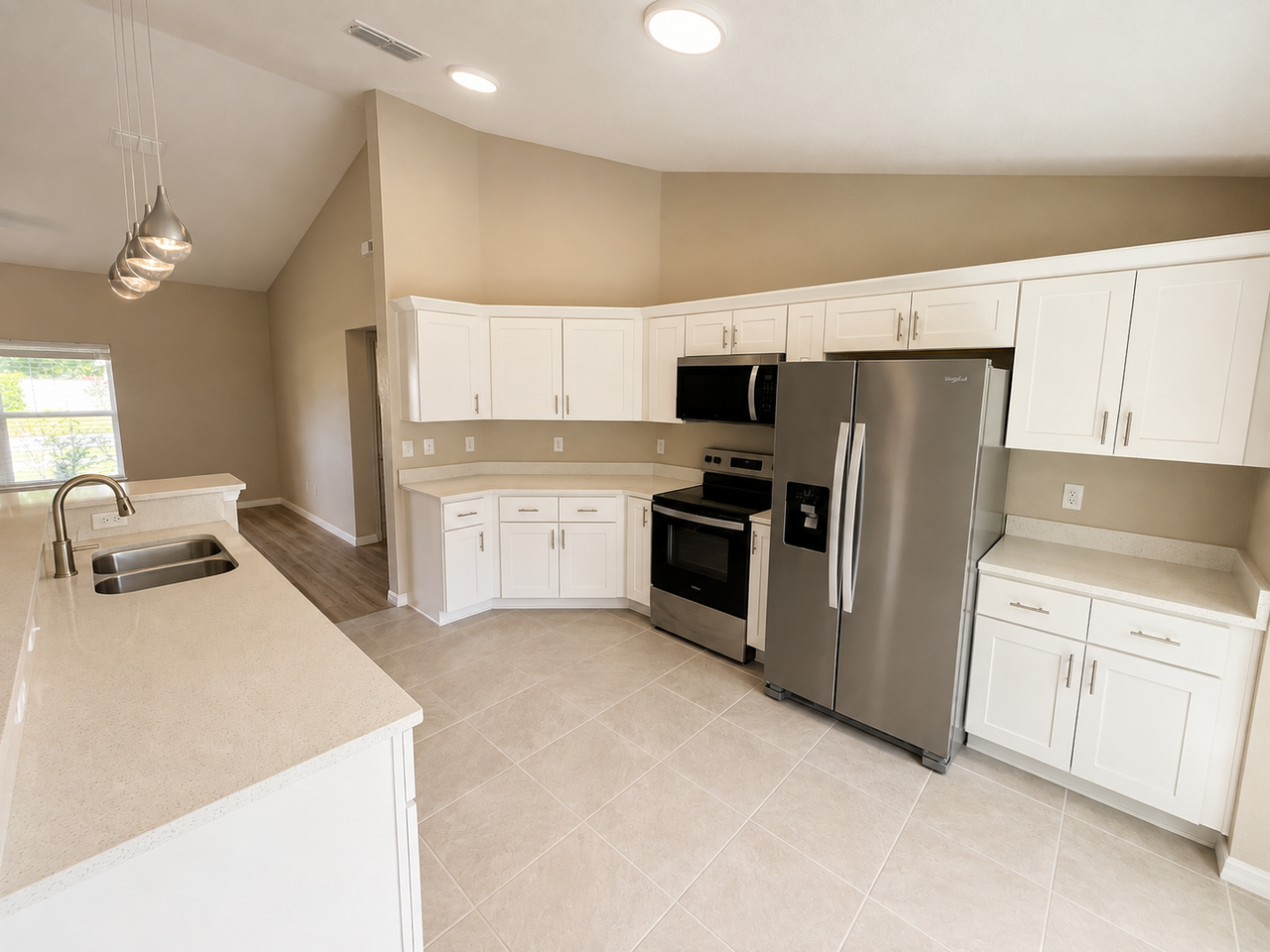 7335 Se 26th Dr - Photo 4 of 12