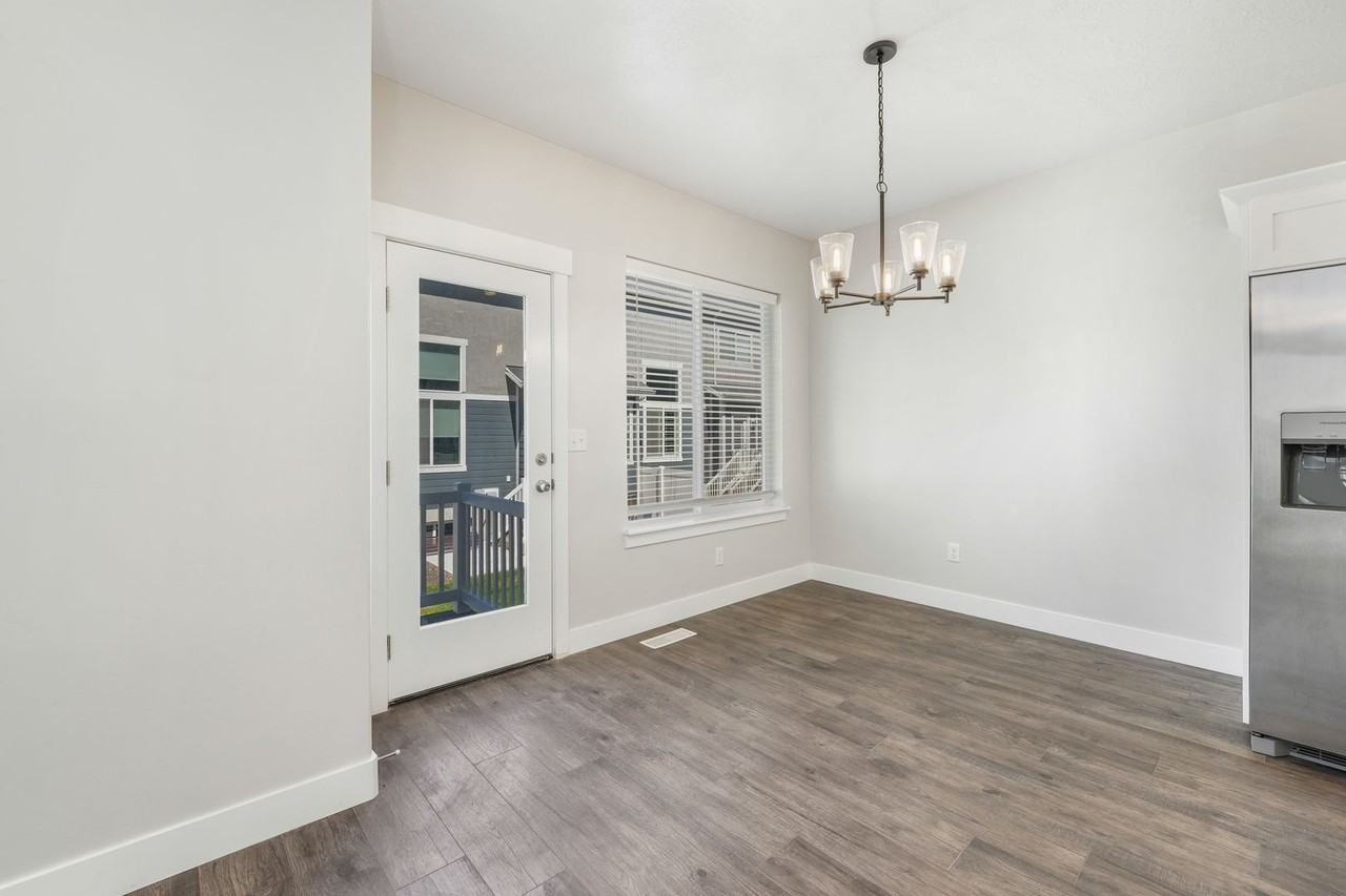 3738 W 1650 N - Photo 4 of 16