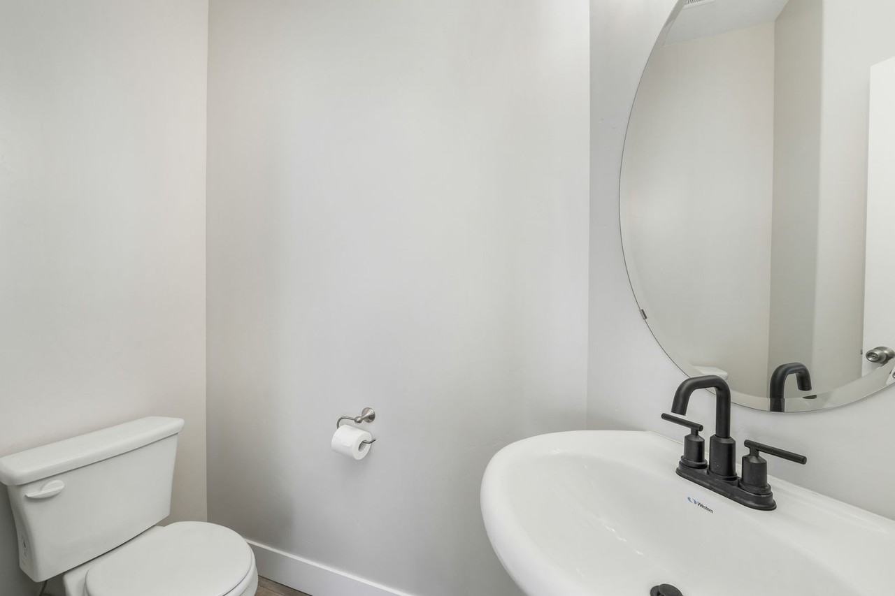 3738 W 1650 N - Photo 6 of 16