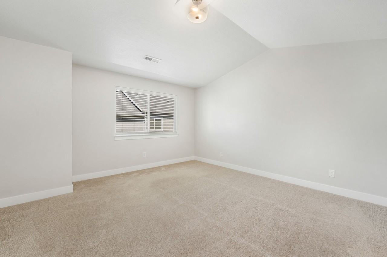 3738 W 1650 N - Photo 7 of 16