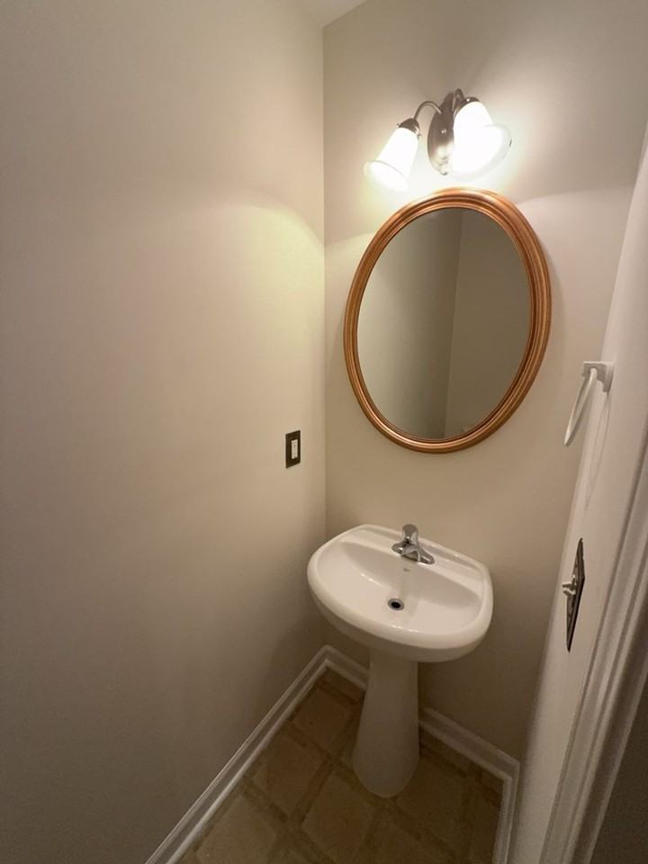 525 S Maney Ct - Photo 6 of 12