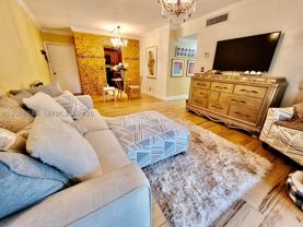 610 Nw 13th St #11 - Photo 1 of 1