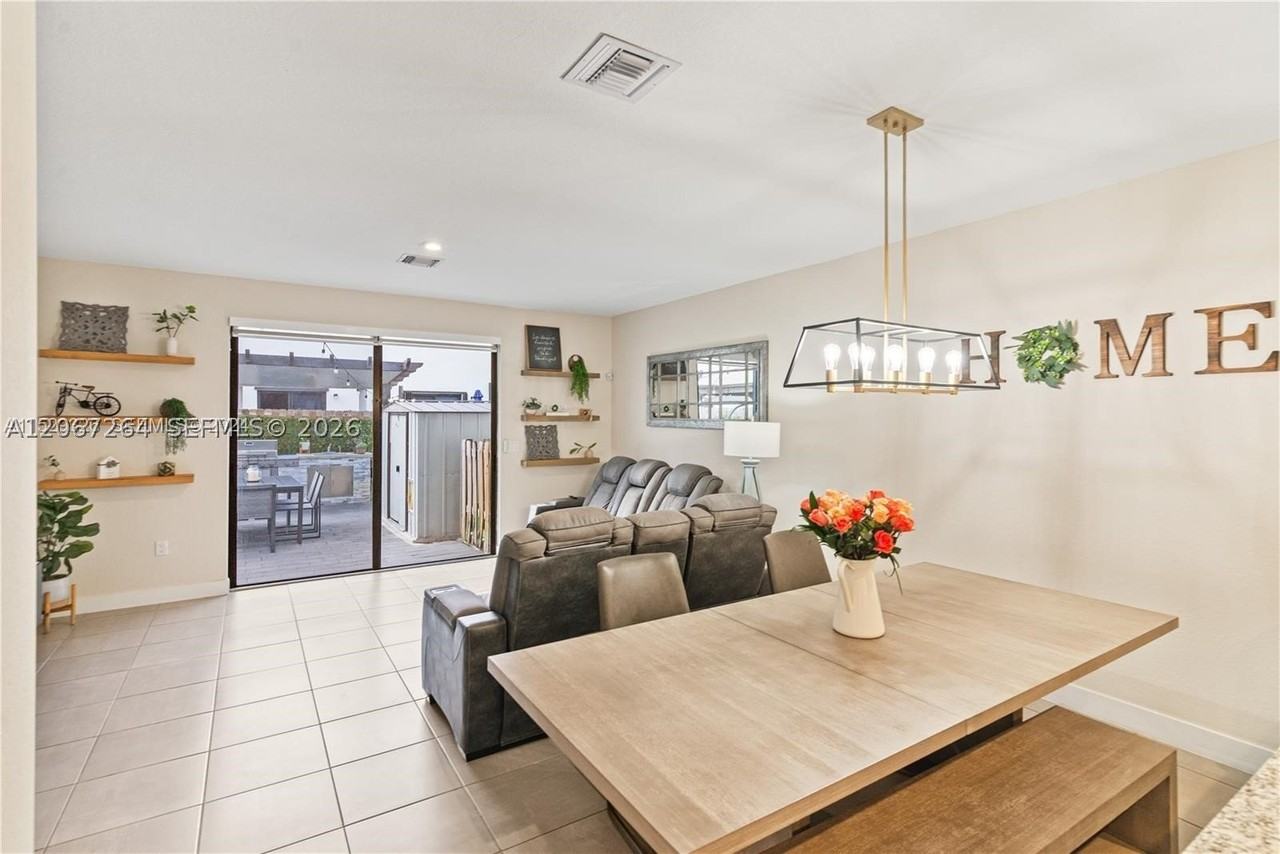 23296 Sw 110th Ct #23296 - Photo 7 of 30