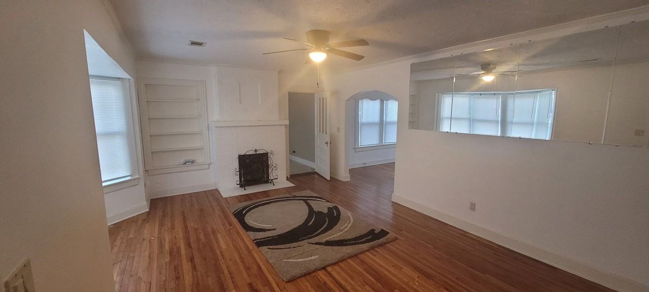 2118 Heard St - Photo 2 of 10