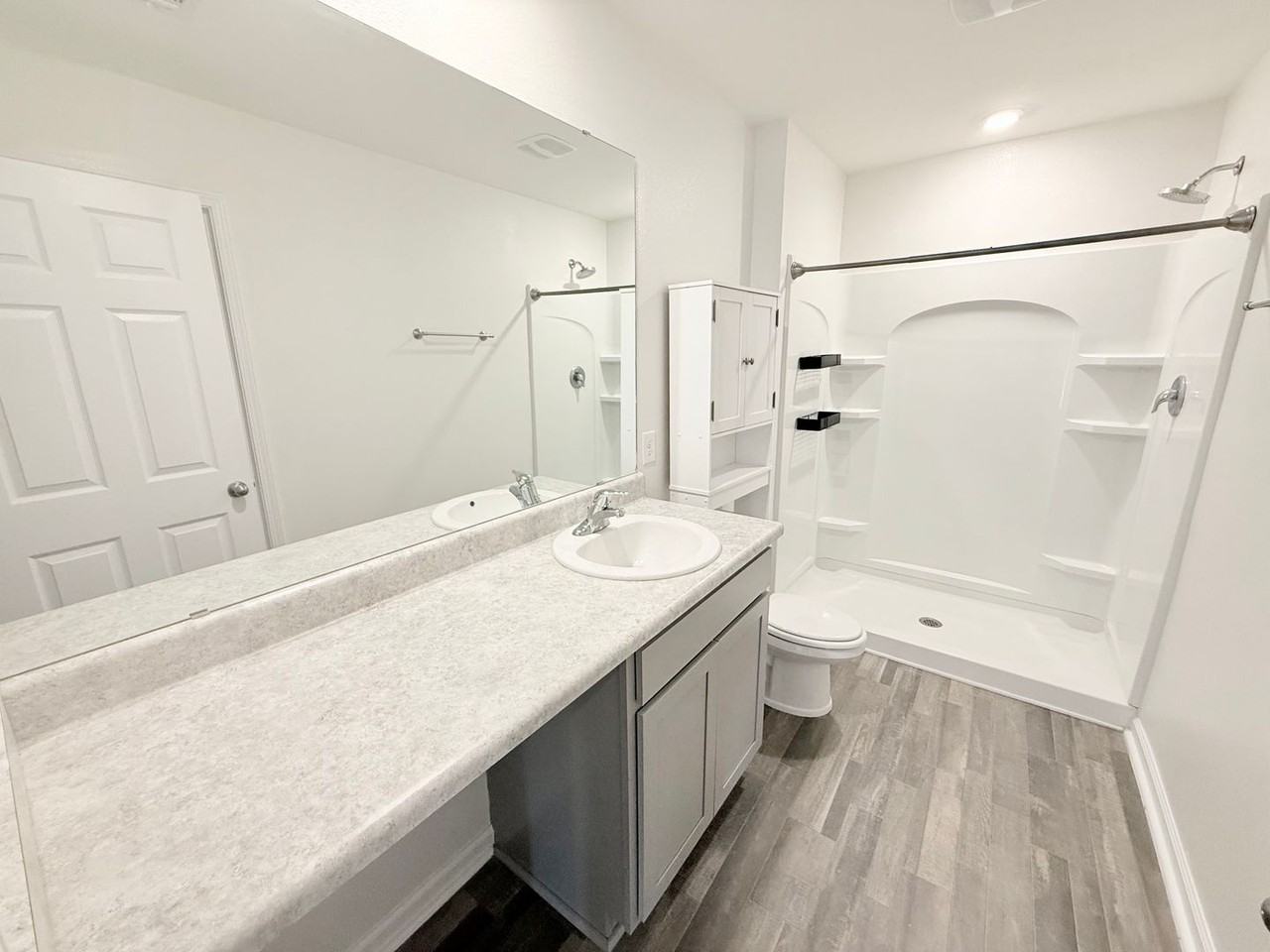 4378 Jitterbug St - Photo 7 of 15