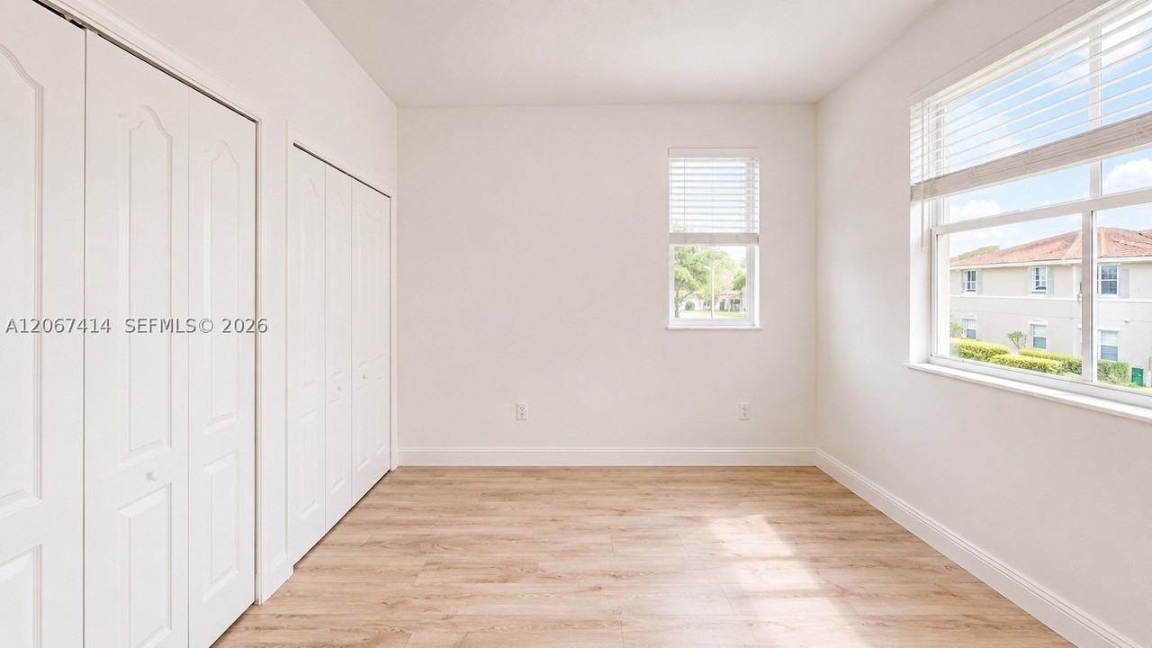 1652 Se 28th St #200 - Photo 2 of 14