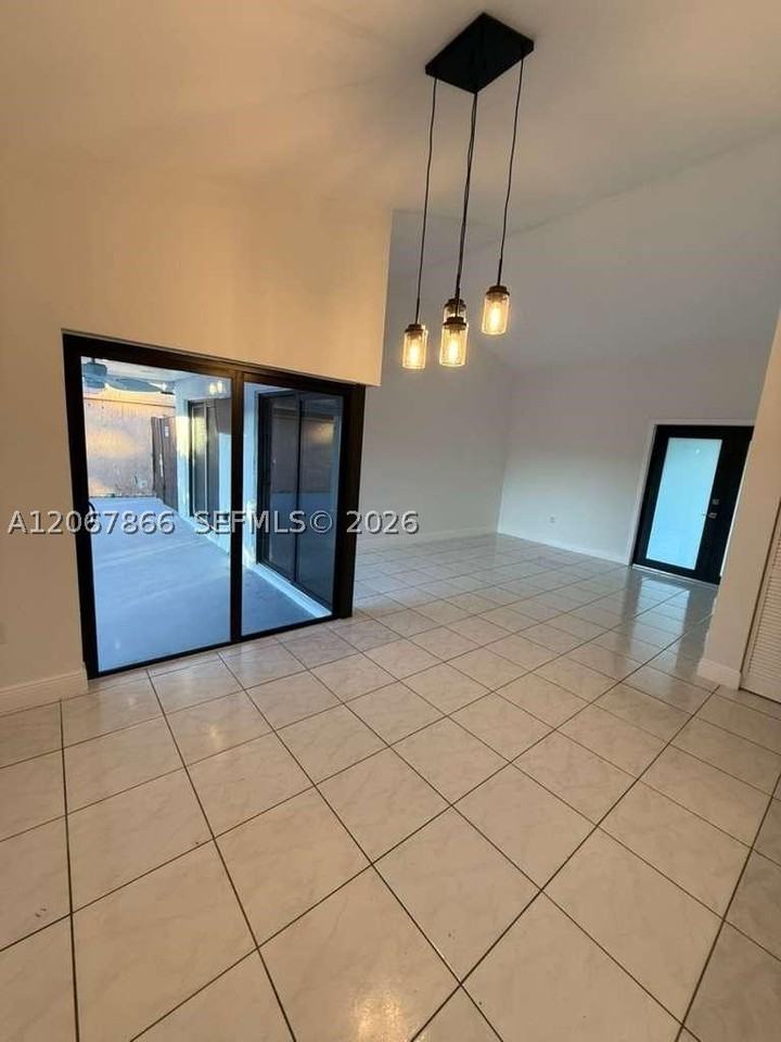 20314 Sw 124th Pl #20314 - Photo 3 of 14