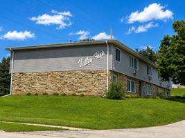 featured image of 1715 Edgewood Dr Nw