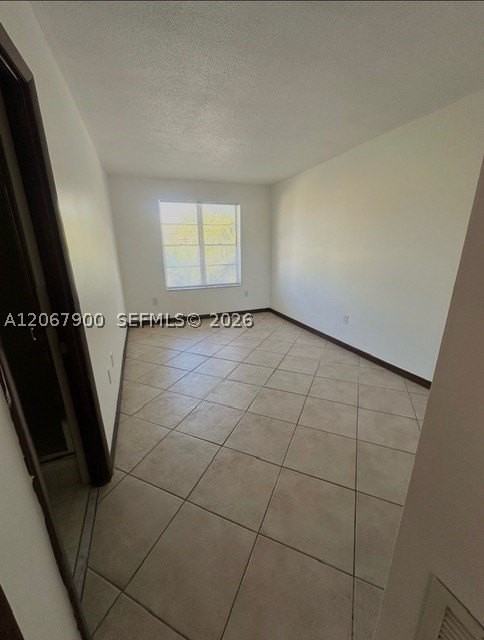 1165 98th St #403 - Photo 2 of 9