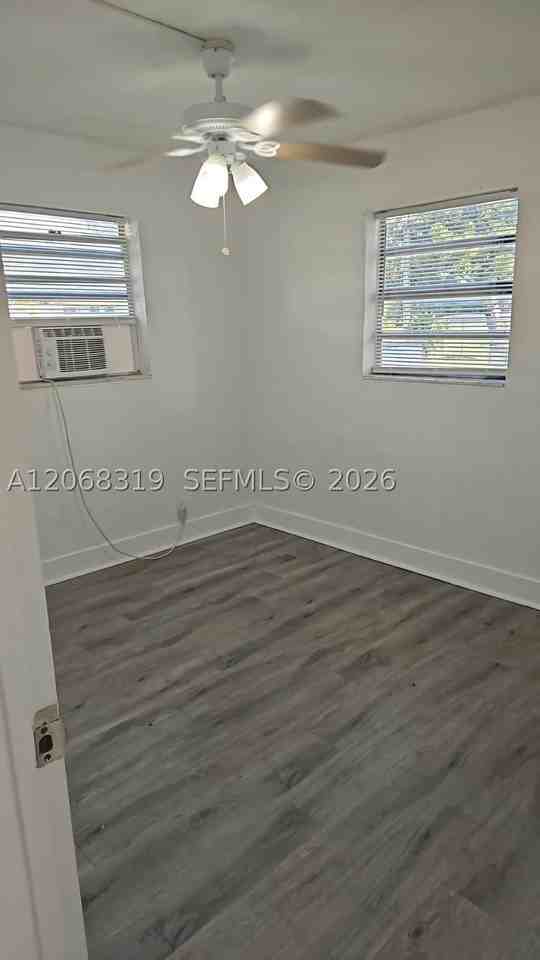1715 Nw 8th Ct #1 - Photo 2 of 4