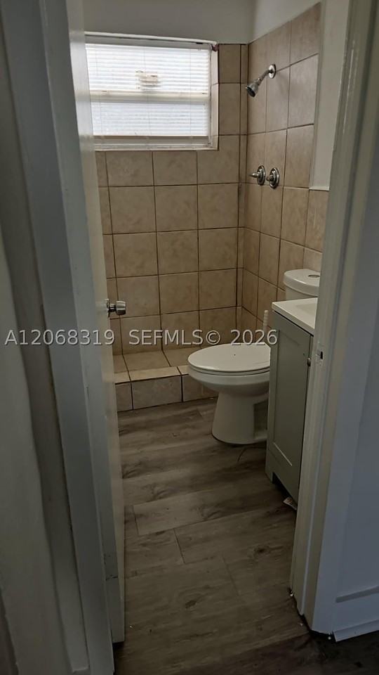 1715 Nw 8th Ct #1 - Photo 4 of 4