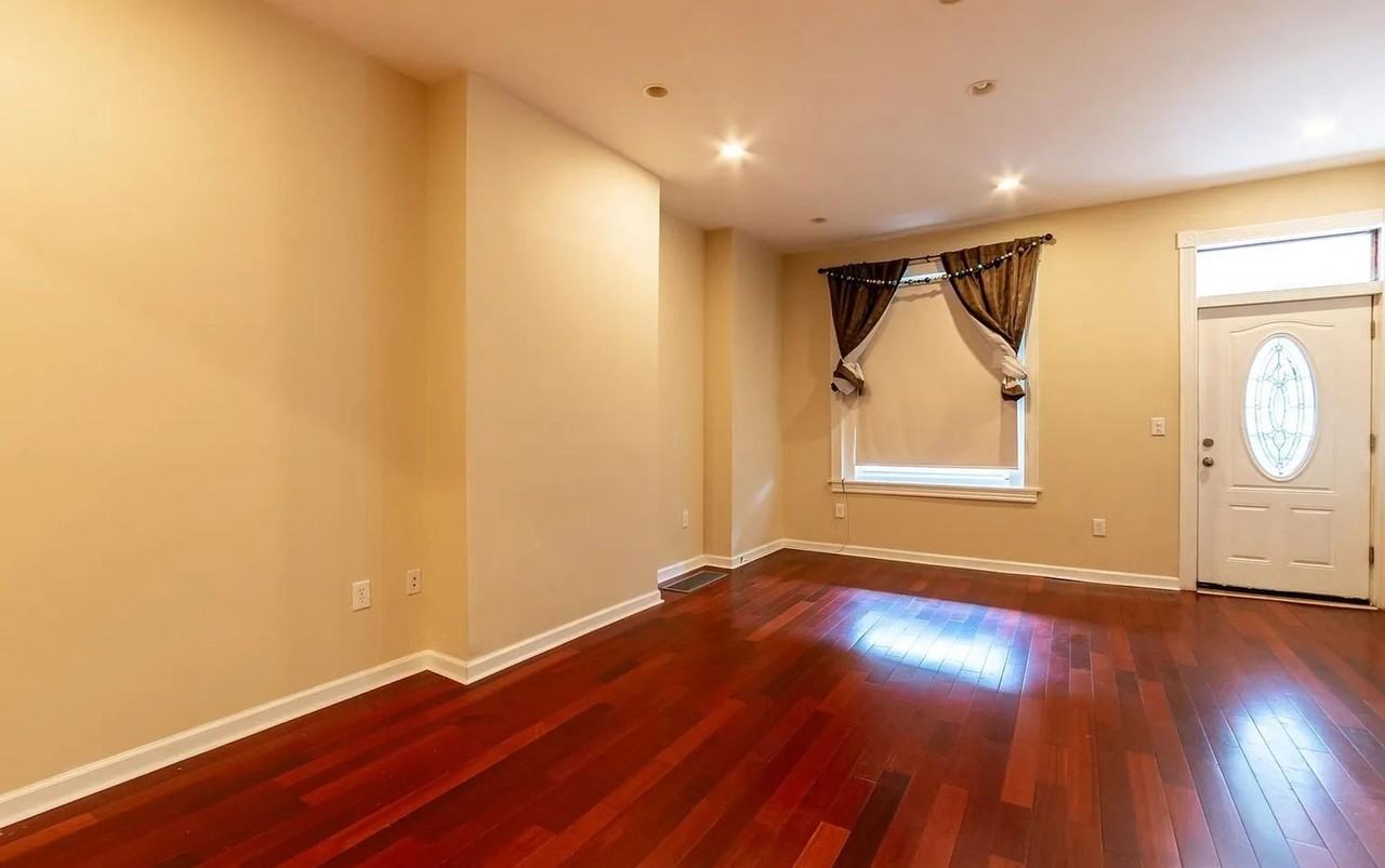 1247 S 23rd St - Photo 6 of 22