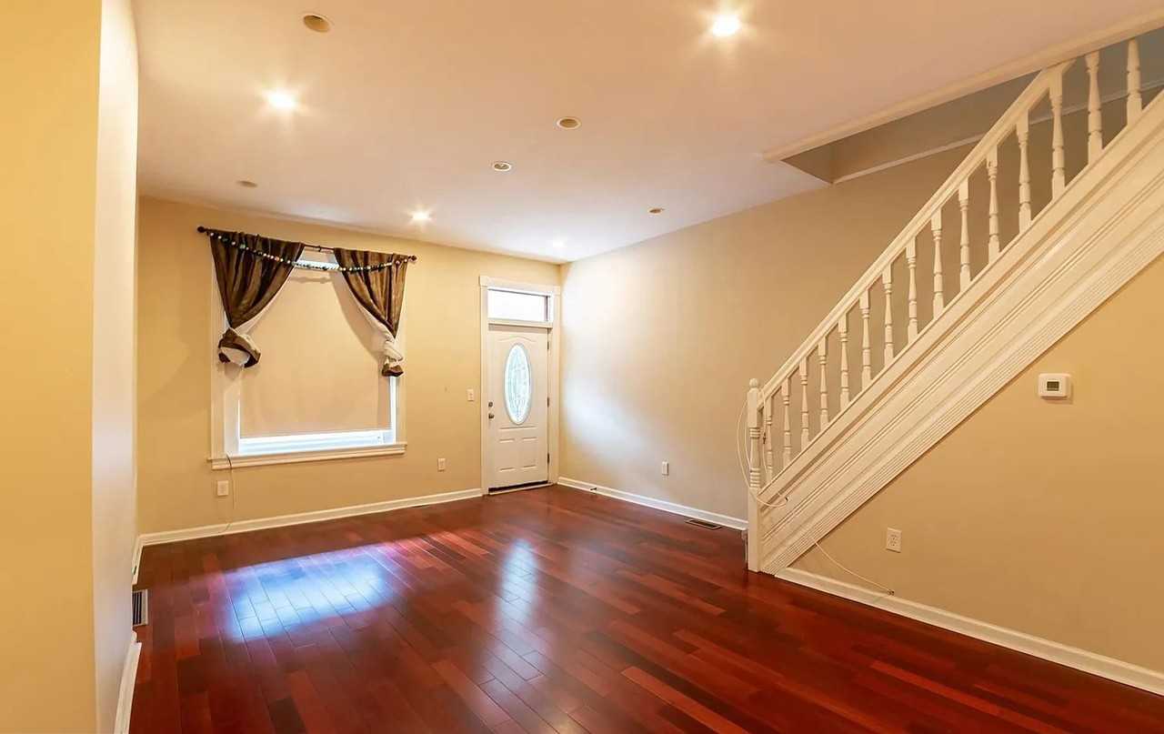 1247 S 23rd St - Photo 7 of 22