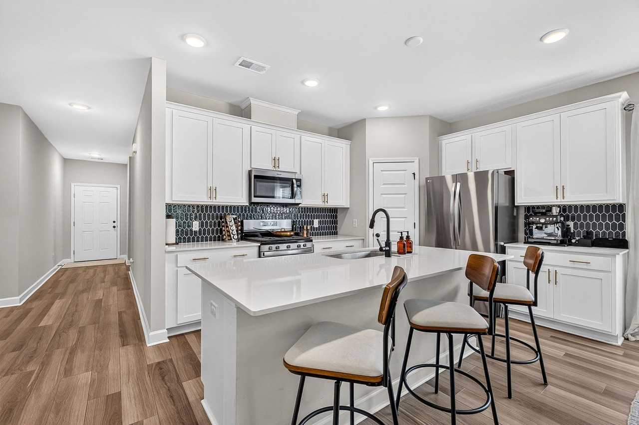 3177 Safe Harbor Way - Photo 7 of 36