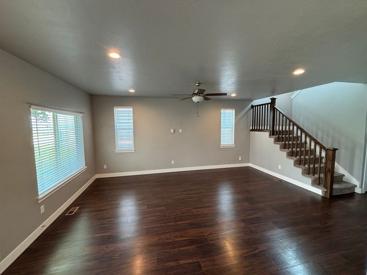 5169 E Moonlight Ln - Photo 6 of 26