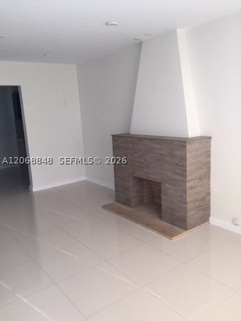 7820 Carlyle Ave - Photo 3 of 22