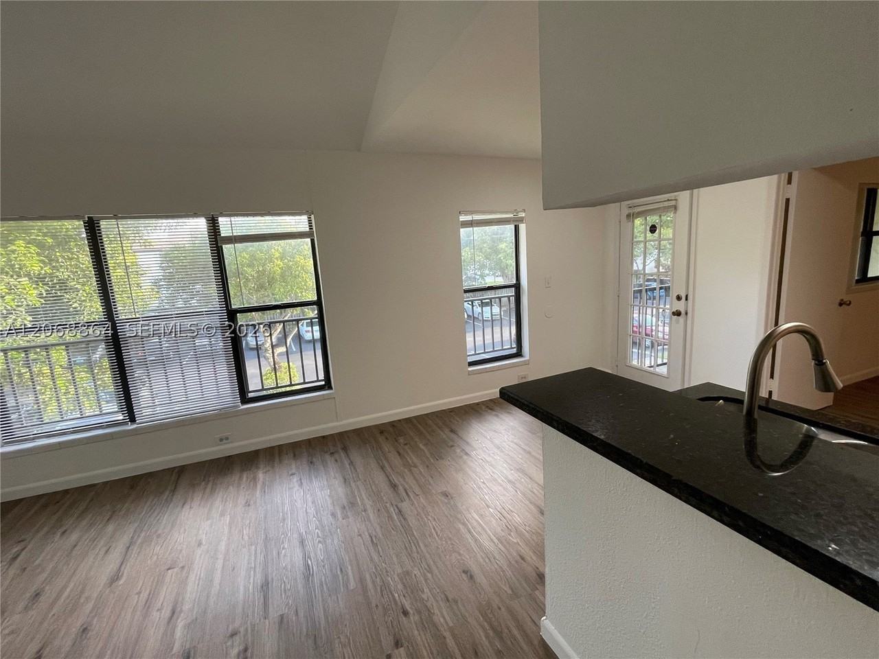 8739 Nw 39th St #8739 - Photo 3 of 31