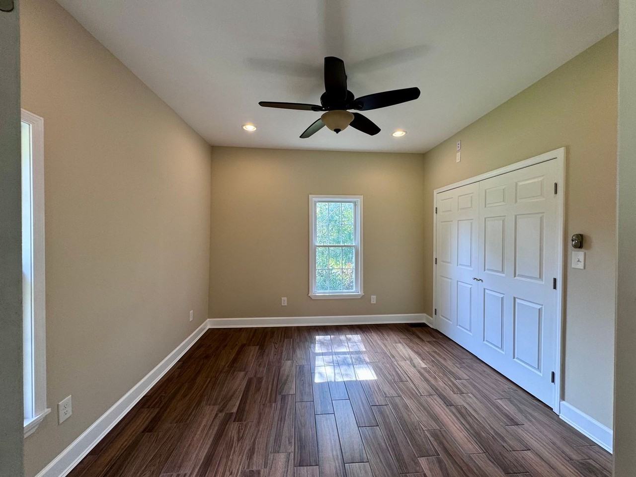 169 Gaines Rd Ne - Photo 4 of 9