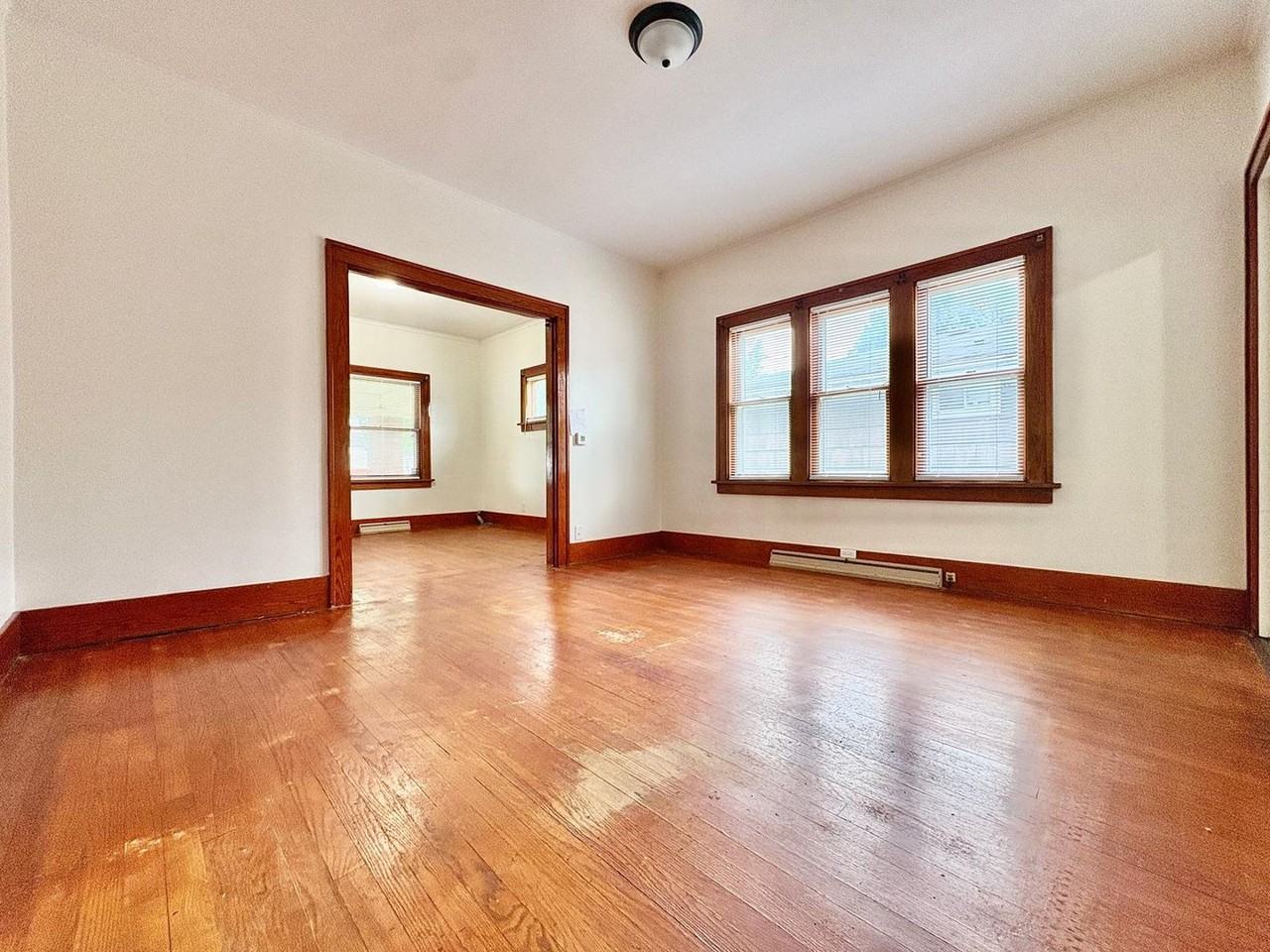 1833 Nash St - Photo 4 of 17
