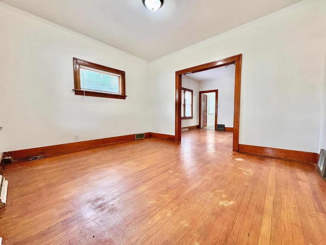 1833 Nash St - Photo 5 of 17