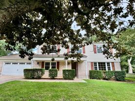 912 Marshall Cir - Photo 1 of 1