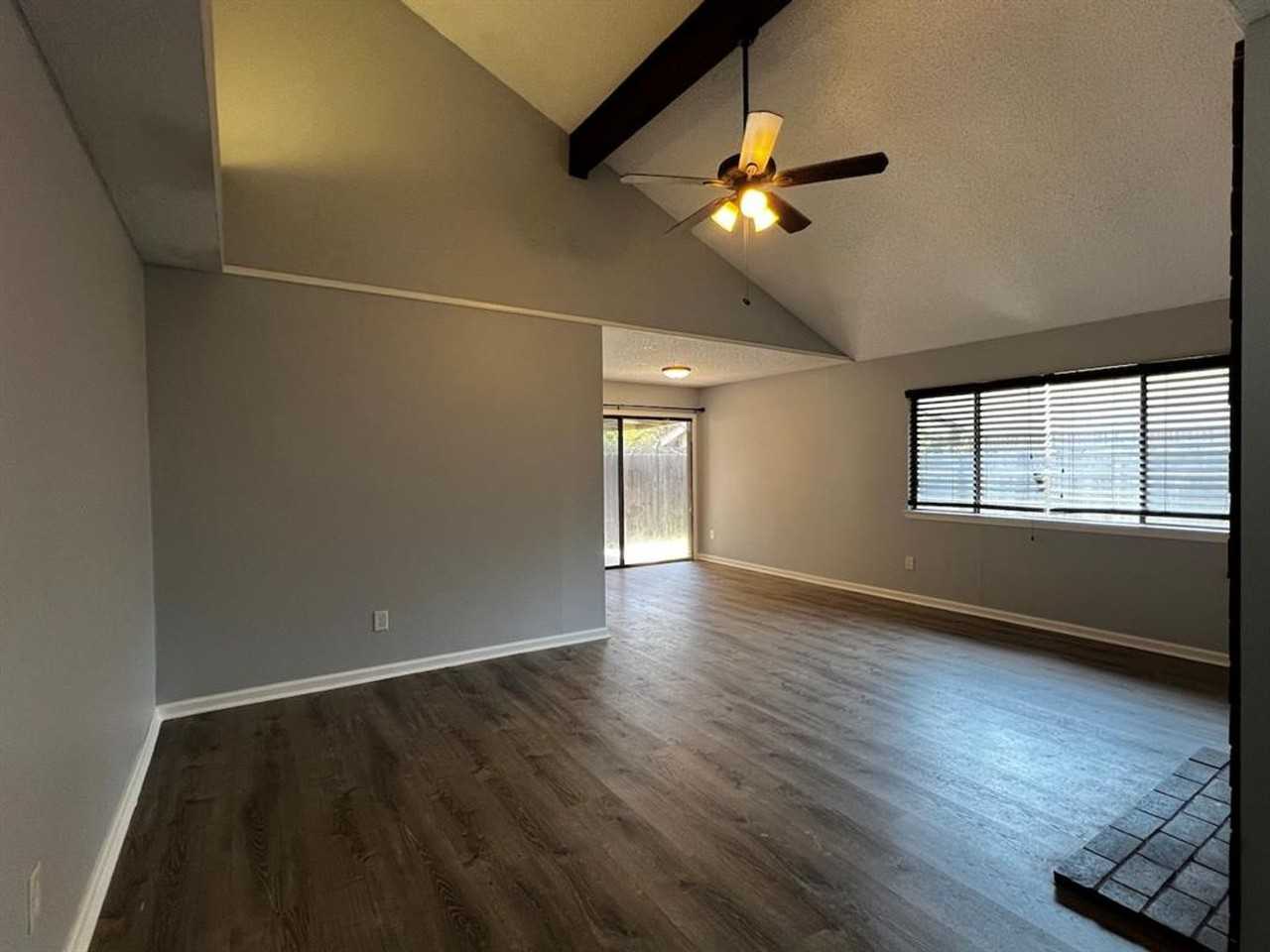7506 Chelsea Moor #B - Photo 7 of 32