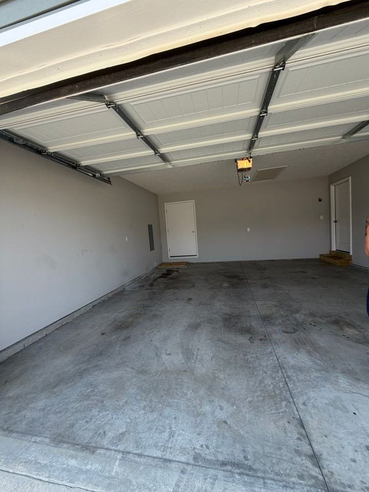 414 W Picardy St - Photo 4 of 10