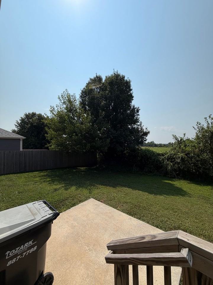 414 W Picardy St - Photo 7 of 10