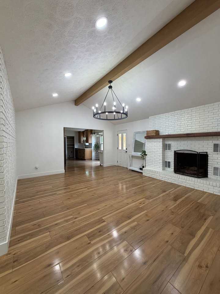 1232 W Berkeley St - Photo 3 of 19