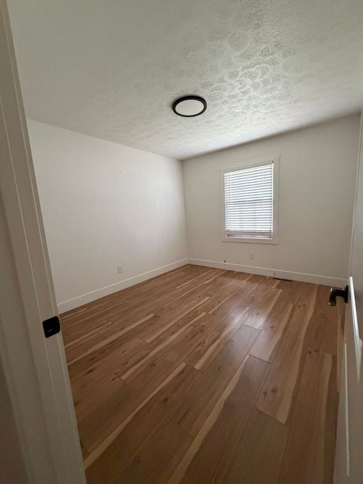 1232 W Berkeley St - Photo 7 of 19