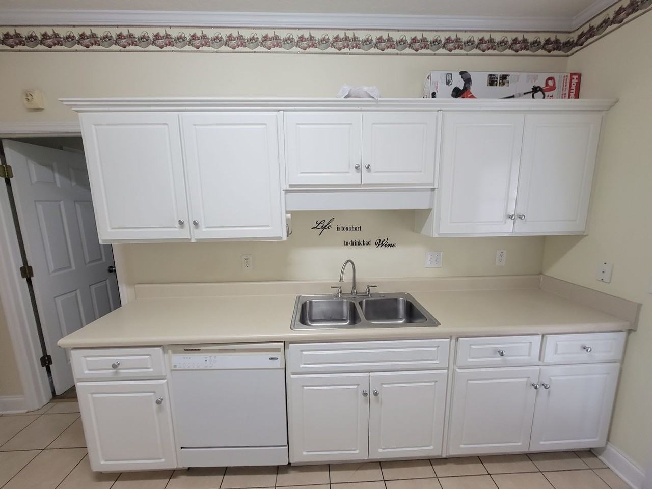 211 Brook Ct - Photo 6 of 19