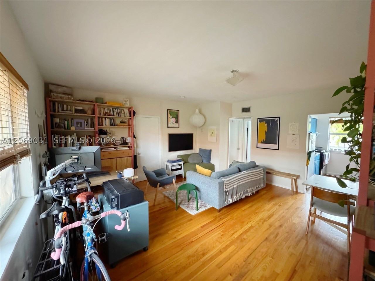 736 13th St #213 - Photo 6 of 22