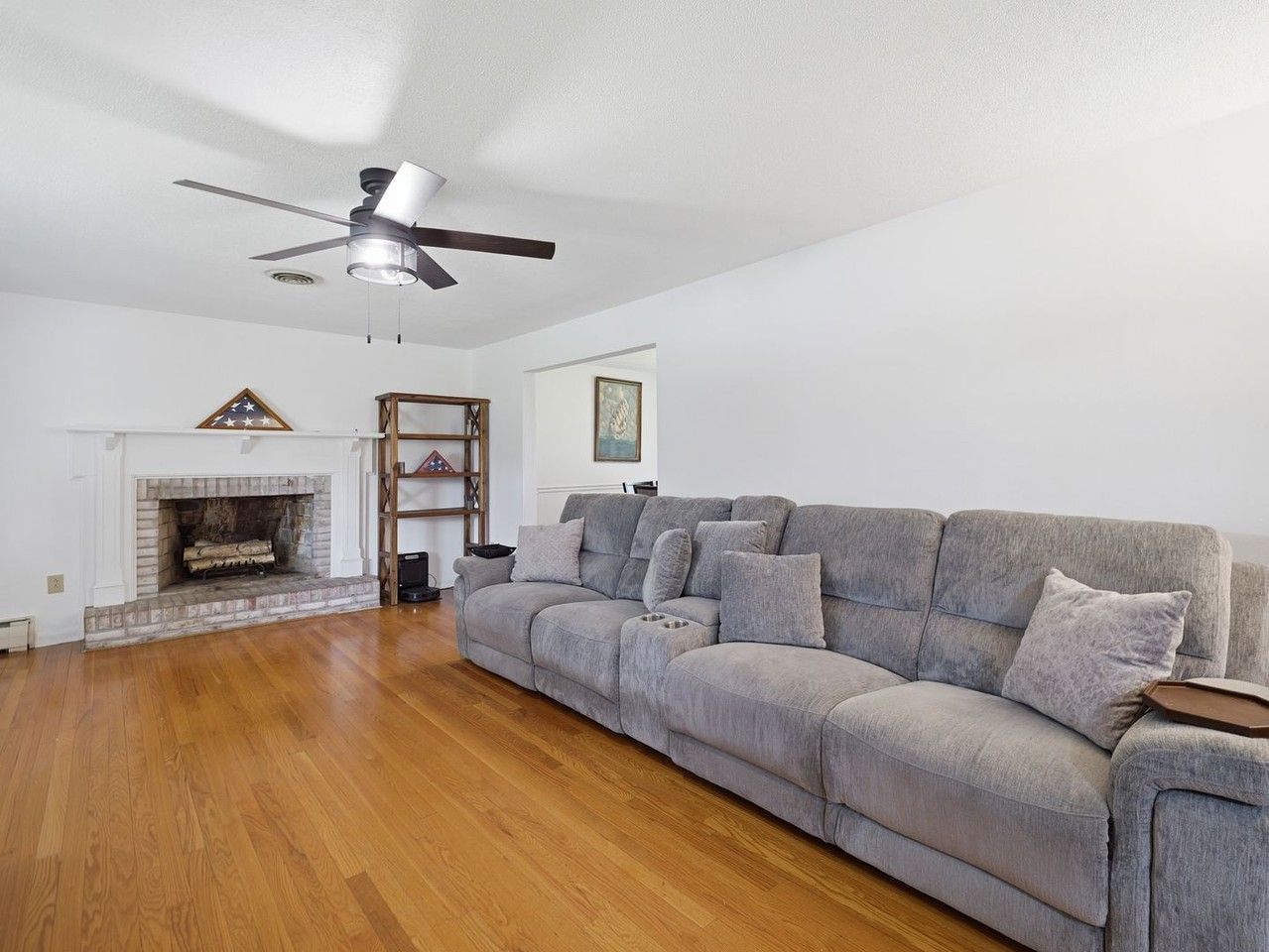 173A Colonial Dr - Photo 2 of 40