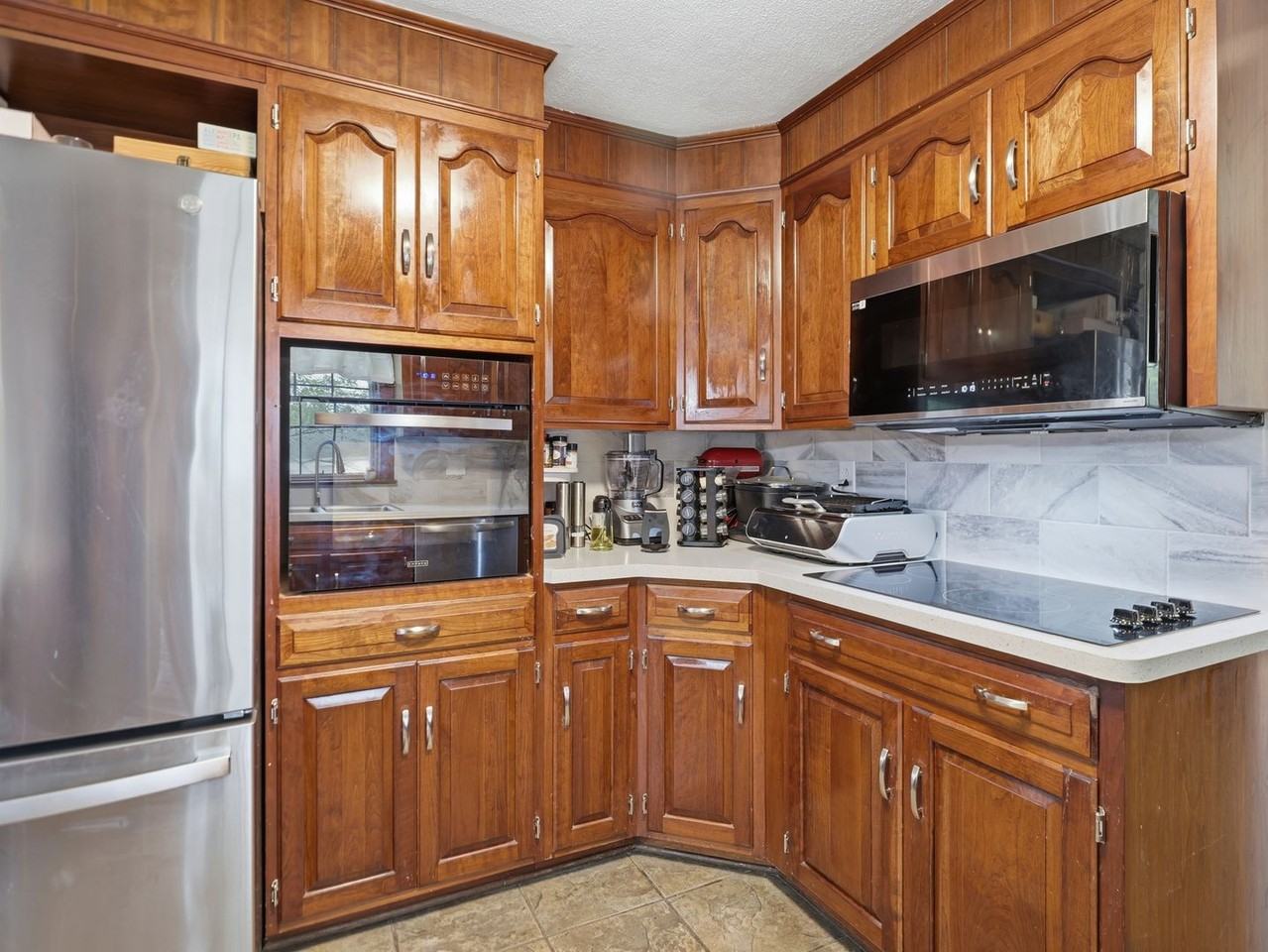 173A Colonial Dr - Photo 6 of 40