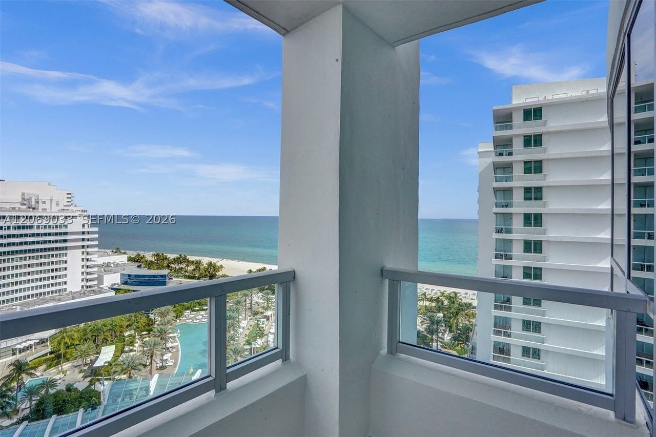 4401 Collins Ave #1503