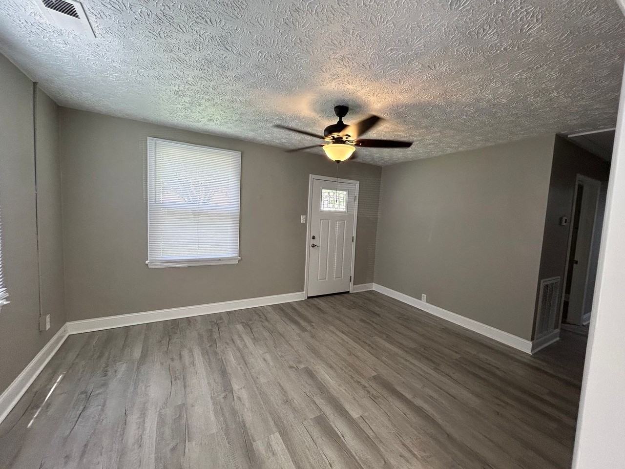 422 Sequoyah Dr - Photo 7 of 10