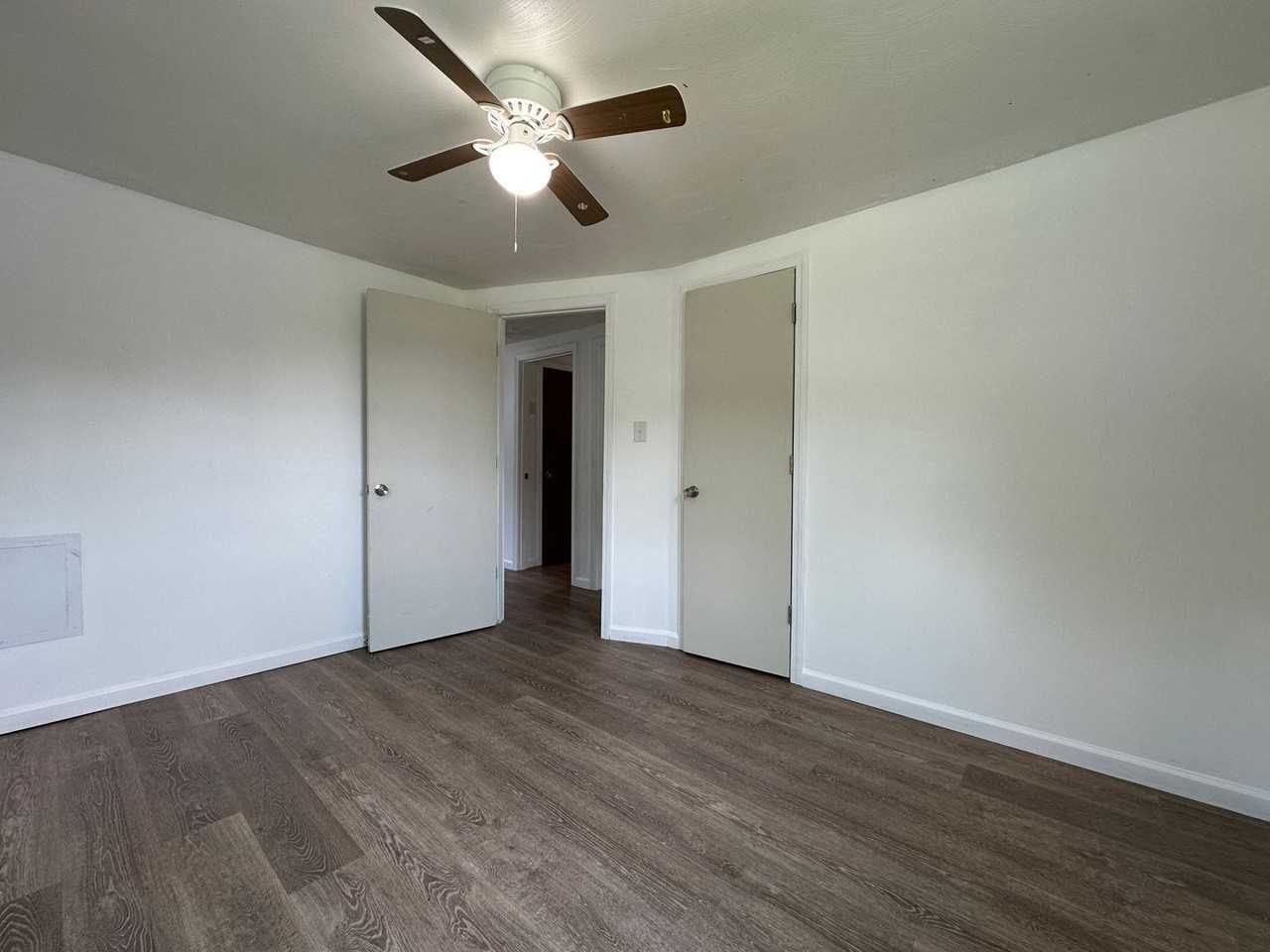 2752 Carrollwood Heights Rd - Photo 7 of 22