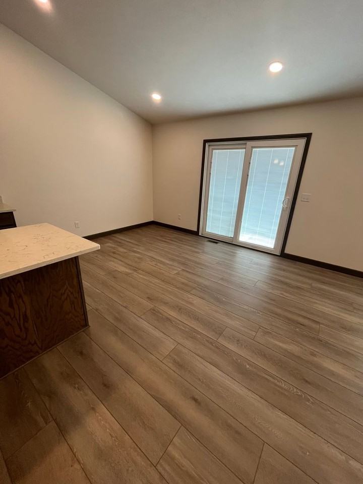 786 Glory Dr - Photo 5 of 20