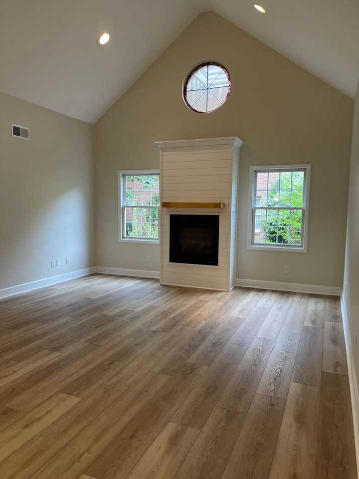 383 Paine Lake Dr - Photo 2 of 21