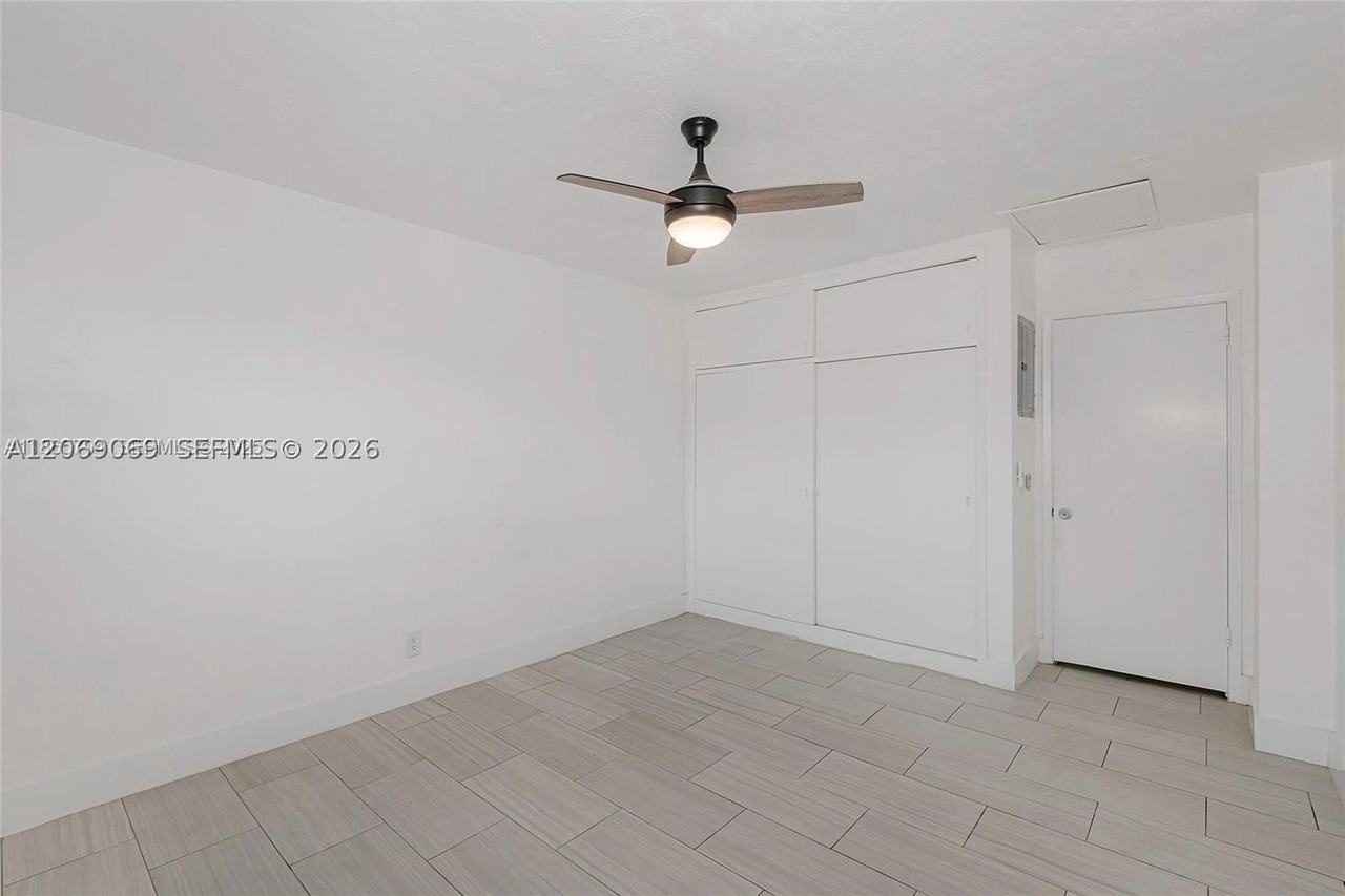 2901 Polk St #10 - Photo 6 of 8