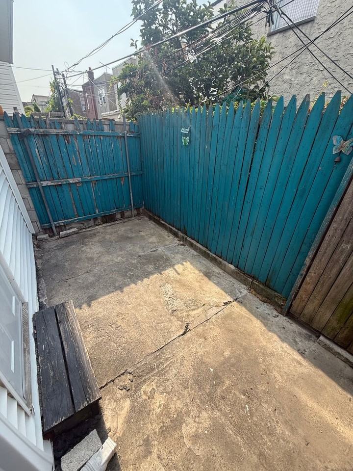 824 Winton St - Photo 6 of 24