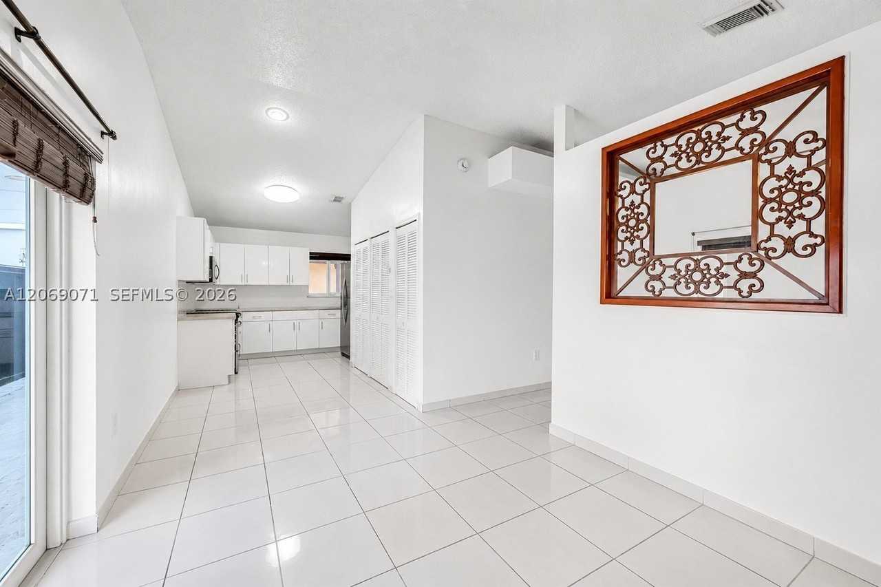 7256 W 34th Ln #7256 - Photo 4 of 9