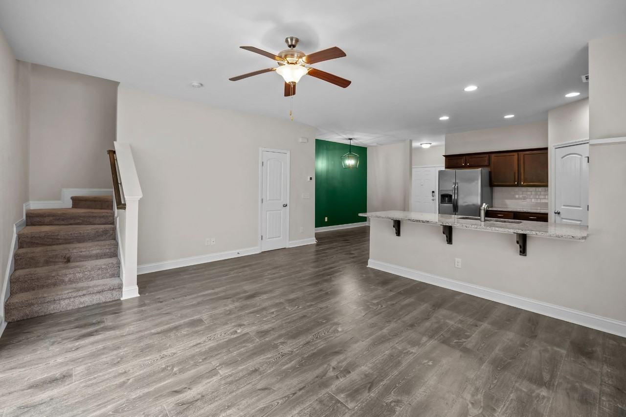 147 Ainsdale Dr - Photo 5 of 43