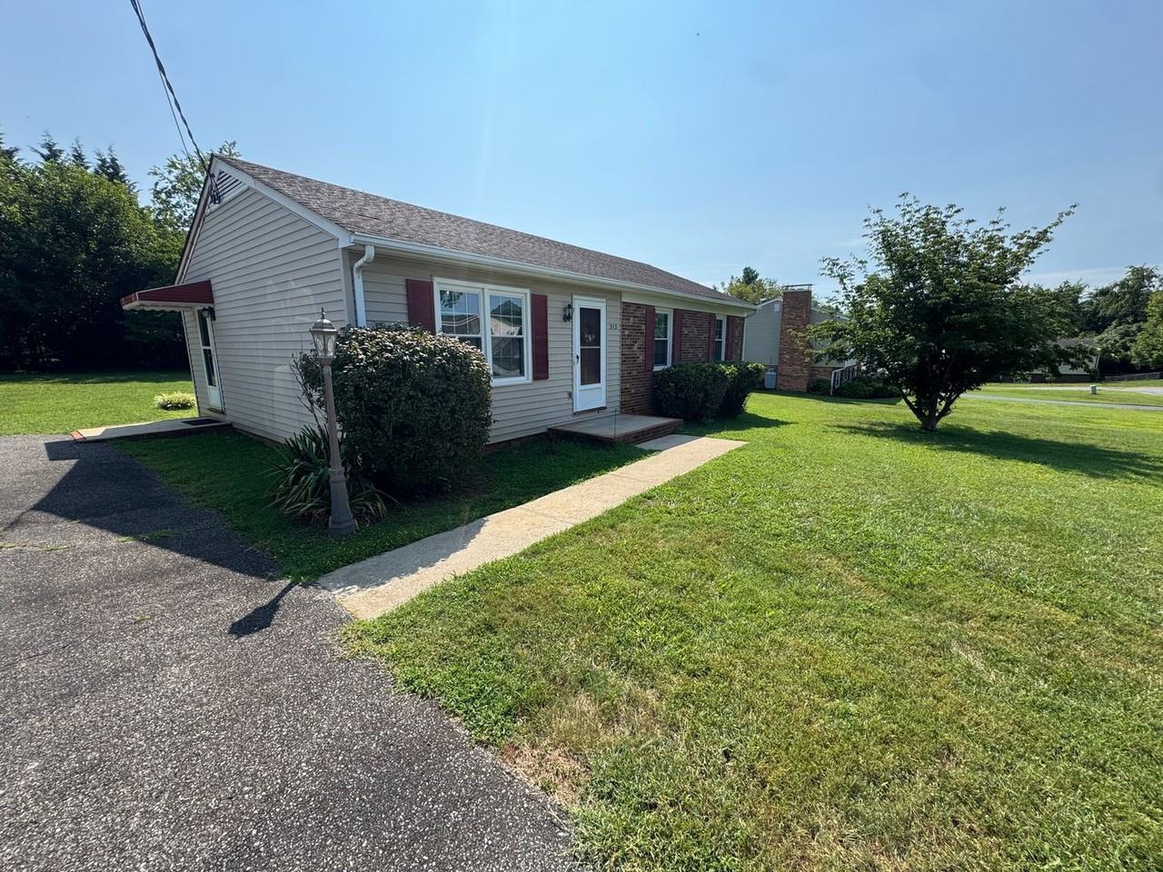 312 Foreston Dr - Photo 2 of 14