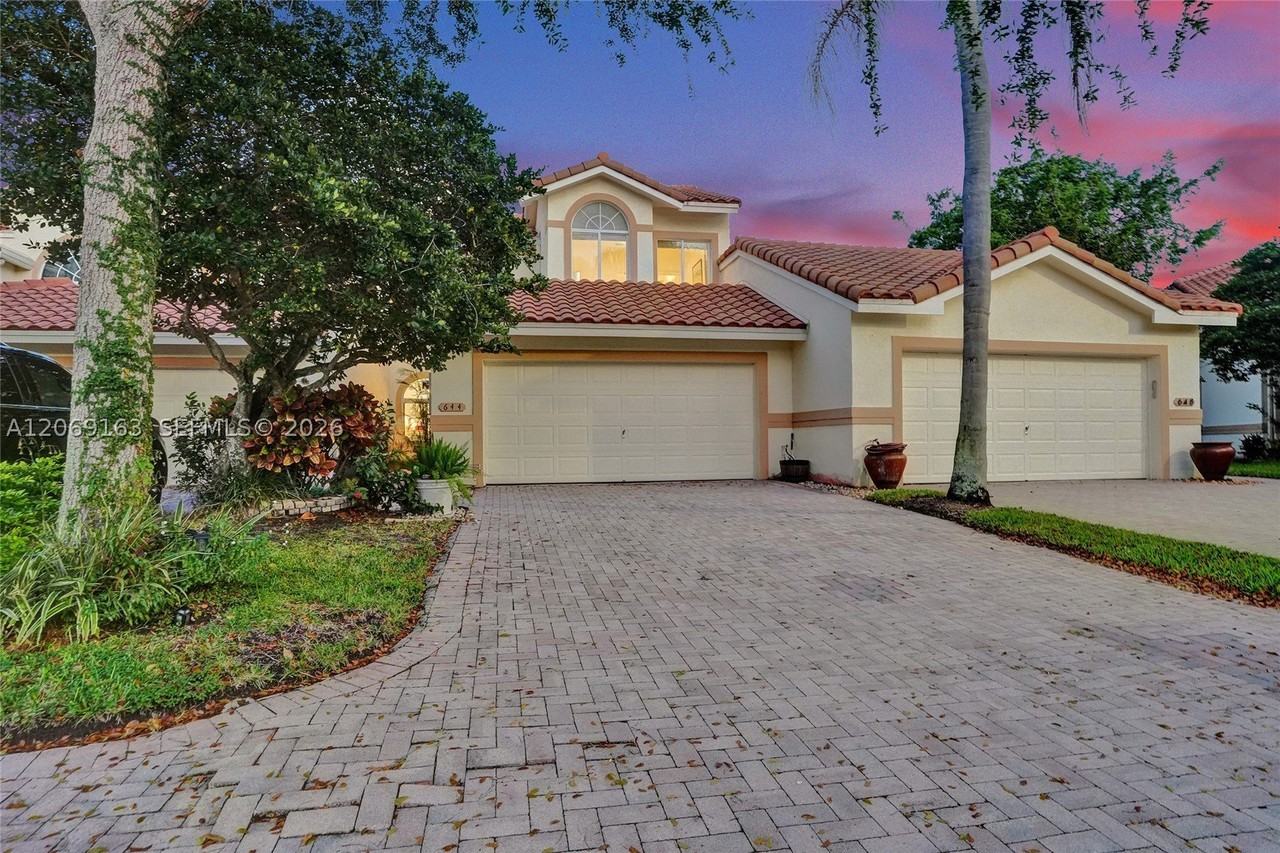 644 W Palm Aire Dr #644 - Photo 2 of 50