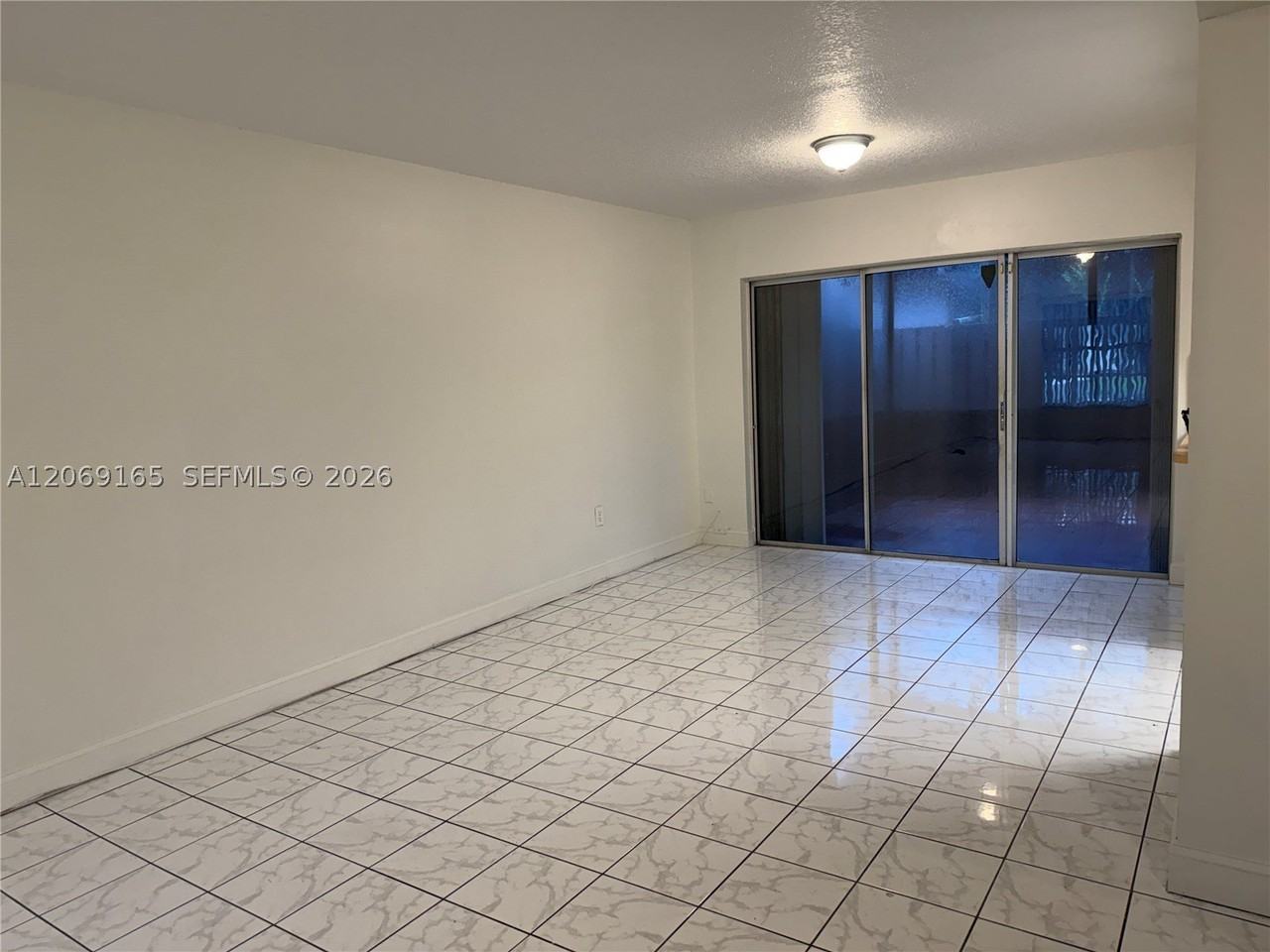 12372 Sw 52nd Ct #0 - Photo 5 of 23