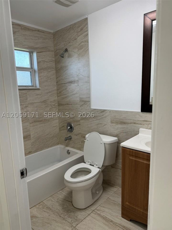 12040 Sw 214th Ter #1 - Photo 4 of 17