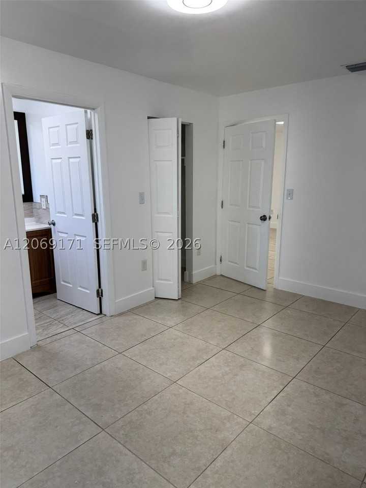 12040 Sw 214th Ter #1 - Photo 5 of 17