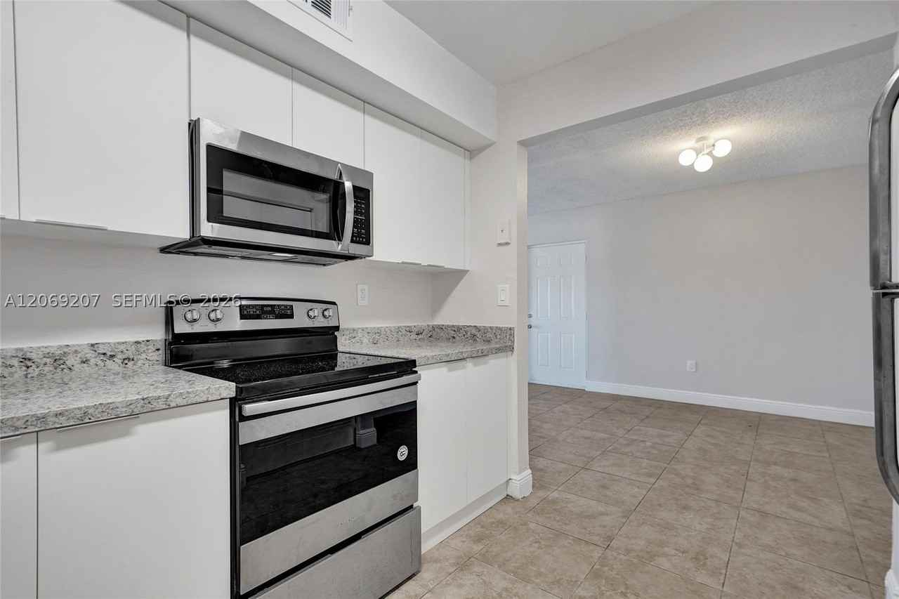 11505 Nw 22nd Ave #102 - Photo 2 of 12