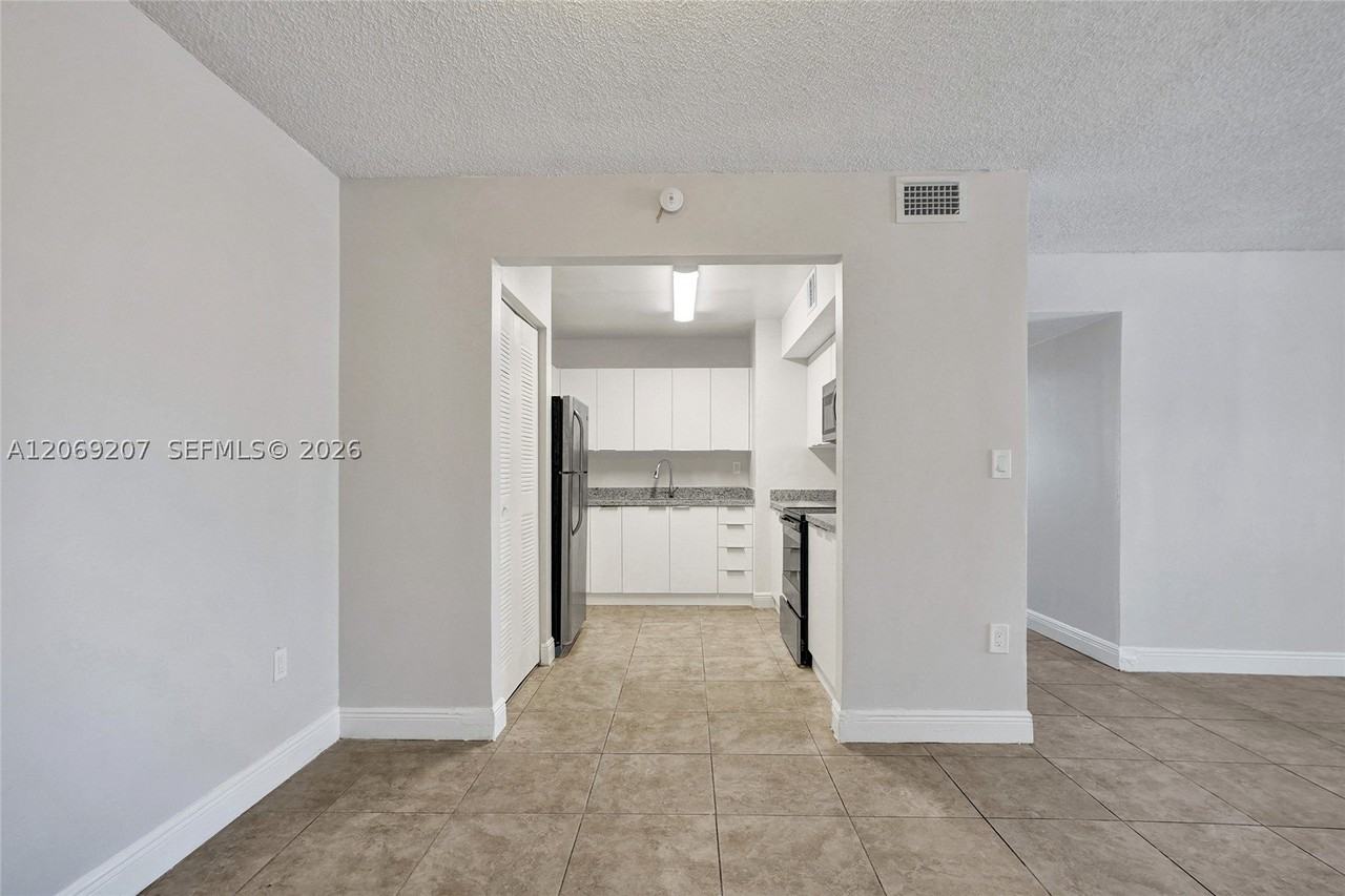 11505 Nw 22nd Ave #102 - Photo 7 of 12